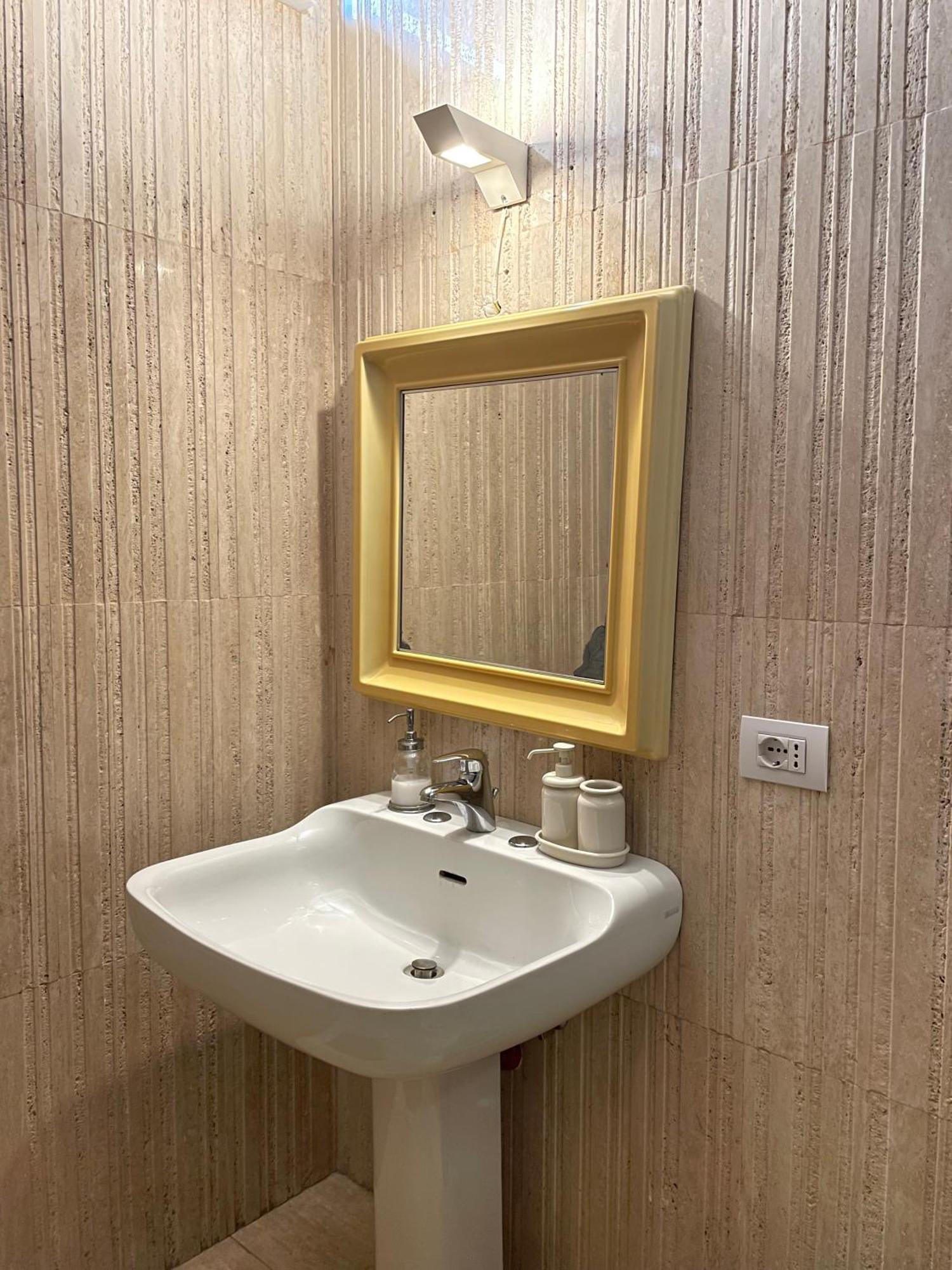 Palazzo Verrone Bari Extérieur photo